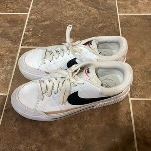 Women’s Nike Court Legacy Lift Sneakers Platform White Hemp